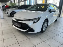 Weiss Neu 2024 Toyota Corolla Business Edition Kombi | 28.880 €