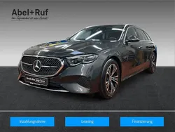 Grau Gebraucht 2024 Mercedes E220 Avantgarde Limousine | 49.579 € (Superpreis)