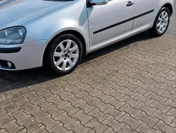 Silber Gebraucht 2004 VW Golf V Limousine | 2.100 € (Fairer Preis)