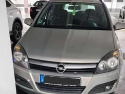 Silber Gebraucht 2005 Opel Astra Kombi | 1.700 € (Fairer Preis)