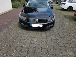 Grau Gebraucht 2018 VW Passat Comfortline Kombi | 13.999 € (Fairer Preis)