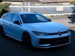 Diabase grey Neu 2025 VW Passat R-line Kombi | 45.290 € (Superpreis)