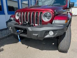 Rot Gebraucht 2022 Jeep Gladiator Overland SUV | 77.990 €