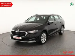 Deep black perleffect (metallic) Gebraucht 2022 Skoda Octavia Scout Kombi | 25.950 €