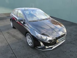 Schwarz Neu 2024 Hyundai i20 Select Limousine | 20.400 € (Guter Preis)