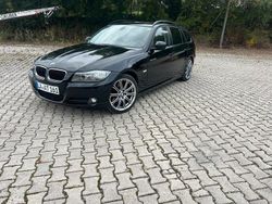 Schwarz Gebraucht 2009 BMW 318 Kombi | 5.600 € (Fairer Preis)
