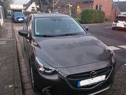 Grau Gebraucht 2017 Mazda 2 Kizoku Limousine | 10.950 € (Fairer Preis)