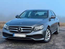 Gebraucht 2018 Mercedes E200 Avantgarde Limousine | 27.300 €