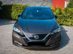 Braun Gebraucht 2019 Nissan Leaf Tekna Kleinwagen | 10.000 € (Guter Preis)