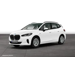 Alpinweiss Gebraucht 2023 BMW 225 Active Tourer Luxury Line Van / Kleinbus | 30.934 € (Guter Preis)
