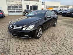 Schwarz Gebraucht 2010 Mercedes E220 Coupé | 12.900 € (Fairer Preis)