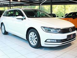 Weiß Gebraucht 2017 VW Passat Comfortline Limousine | 11.300 € (Fairer Preis)