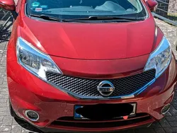 Rot Gebraucht 2014 Nissan Note Tekna Van / Kleinbus | 8.000 € (Fairer Preis)