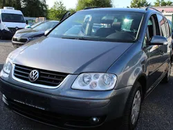 Grau Gebraucht 2005 VW Touran Conceptline Van / Kleinbus | 1.390 € (Fairer Preis)