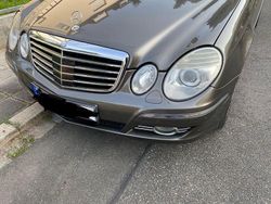 Grau Gebraucht 2007 Mercedes E320 Avantgarde Limousine | 7.900 € (Teuer)