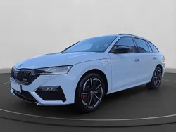 Weiss Gebraucht 2022 Skoda Octavia RS Kombi | 33.889 € (Fairer Preis)
