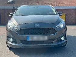 Grau Gebraucht 2016 Ford S-MAX S Kleinwagen | 11.500 € (Fairer Preis)