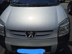 Gebraucht 2004 Peugeot Partner Premium Van / Kleinbus | 2.100 € (Fairer Preis)