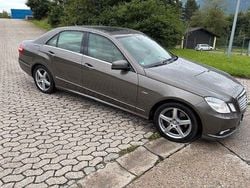 Grau Gebraucht 2010 Mercedes E350 Elegance Limousine | 12.376 € (Fairer Preis)