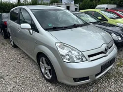 Grau Gebraucht 2007 Toyota Corolla Verso Van / Kleinbus | 2.600 € (Guter Preis)
