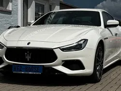 Weiß Gebraucht 2021 Maserati Ghibli Coupé | 52.900 € (Superpreis)