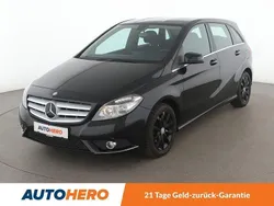 Schwarz Gebraucht 2014 Mercedes B180 Van / Kleinbus | 12.290 € (Fairer Preis)