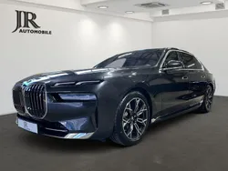 Grau Gebraucht 2023 BMW i7 Performance Limousine | 96.990 € (Fairer Preis)