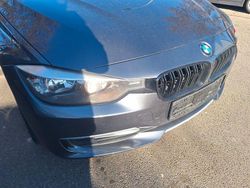 Grau Gebraucht 2013 BMW 318 Performance Kombi | 7.500 € (Guter Preis)