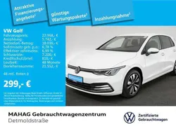 Weiß Gebraucht 2024 VW Golf VIII Move Limousine | 22.968 € (Guter Preis)