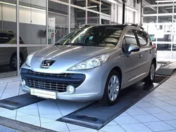 Grau Gebraucht 2008 Peugeot 207 Sport Limousine | 2.700 € (Fairer Preis)