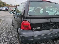 Schwarz Gebraucht 2003 Renault Twingo Kleinwagen | 999 € (Etwas zu teuer)
