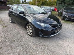 Schwarz Gebraucht 2014 Toyota Auris Cool Limousine | 6.490 € (Fairer Preis)