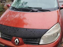 Rot Gebraucht 2006 Renault Grand Scénic II Van / Kleinbus | 1.350 €