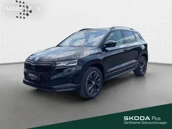 Blackmagic perleffekt Gebraucht 2024 Skoda Karoq SportLine SUV | 38.490 € (Fairer Preis)
