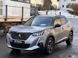 Grau Gebraucht 2022 Peugeot 2008 GT-line SUV | 16.399 € (Guter Preis)