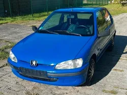 Blau Gebraucht 2002 Peugeot 106 Kleinwagen | 250 € (Superpreis)