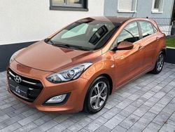 Orange Gebraucht 2016 Hyundai i30 YES! Limousine | 10.950 € (Fairer Preis)