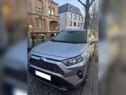 Silber Gebraucht 2019 Toyota RAV4 Hybrid Club SUV | 25.400 € (Fairer Preis)