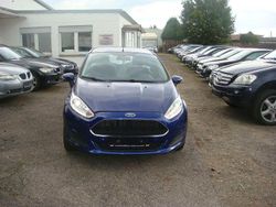 Blau Gebraucht 2016 Ford Fiesta Trend Kleinwagen | 5.600 € (Superpreis)
