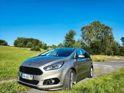 Grau Gebraucht 2015 Ford S-MAX ST-Line Van / Kleinbus | 15.500 € (Etwas zu teuer)