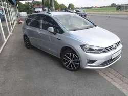 Silber (metallic) Gebraucht 2015 VW Golf VII Kombi | 13.700 € (Teuer)