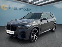 Grau Gebraucht 2022 BMW X5 M Sport SUV | 64.449 € (Etwas zu teuer)