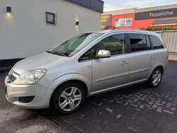 Silber Gebraucht 2010 Opel Zafira Edition Van / Kleinbus | 4.790 € (Fairer Preis)
