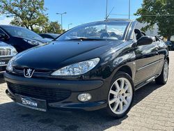 Schwarz Gebraucht 2002 Peugeot 206 CC Platinum Cabrio | 1.999 € (Etwas zu teuer)