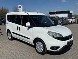 Weiß Gebraucht 2016 Fiat Doblò Van / Kleinbus | 9.250 € (Etwas zu teuer)