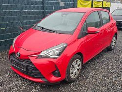 Rot Gebraucht 2018 Toyota Yaris Limousine | 6.990 € (Fairer Preis)