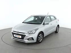 Silber Gebraucht 2020 Hyundai i20 Trend Limousine | 14.440 €