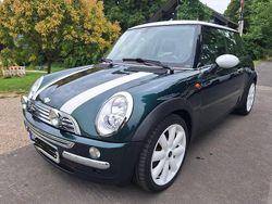 Grün Gebraucht 2004 Mini Cooper Kleinwagen | 3.900 € (Etwas zu teuer)