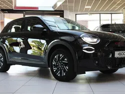 Schwarz Gebraucht 2024 Fiat 600E Red SUV | 29.990 € (Teuer)