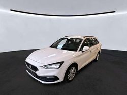 "candy" weiss Gebraucht 2022 Seat Leon Style Kombi | 12.200 € (Guter Preis)